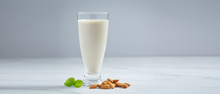 Almond Milk Benefits and Side Effects