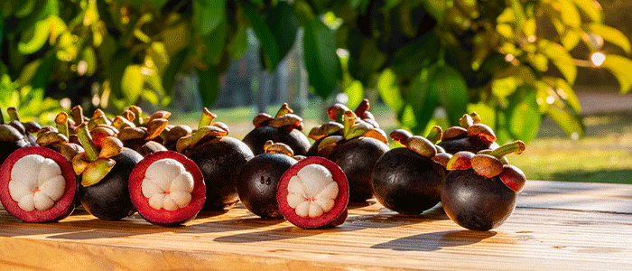 Mangosteen Fruit: Uses, Benefits, Side Effects and More!