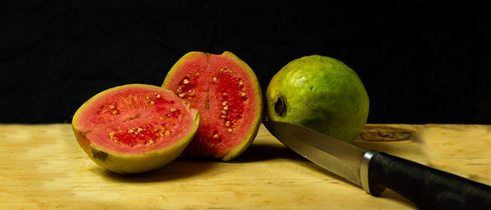 Guava (Amrud) Fruit Benefits, Nutritional Value, Uses, Side effects and More!